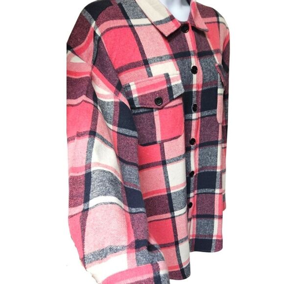 PLUS SIZE Women's Warm (Oversized) Multi Color Flannel Shacket Jacket. SIZE 20W - Picture 6 of 15